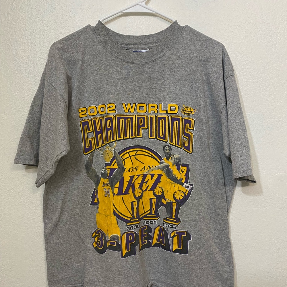 Just USA Gray and Yellow Short Sleeve Tees